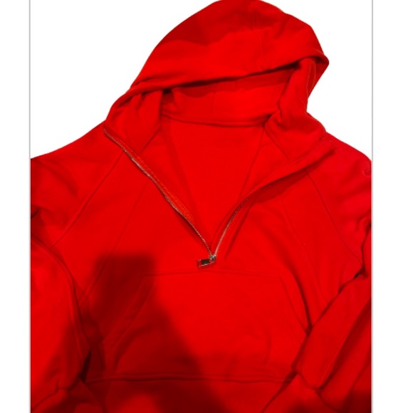 Unbranded red sweatshirt with zipper size medium - Picture 2 of 3